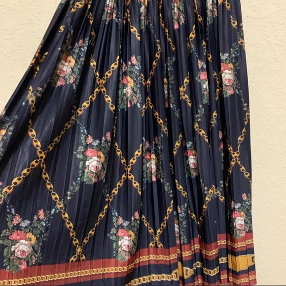 Zara floral midi skirt - Picture 4 of 4